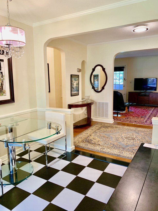 Photo - 185 E Palisade Ave