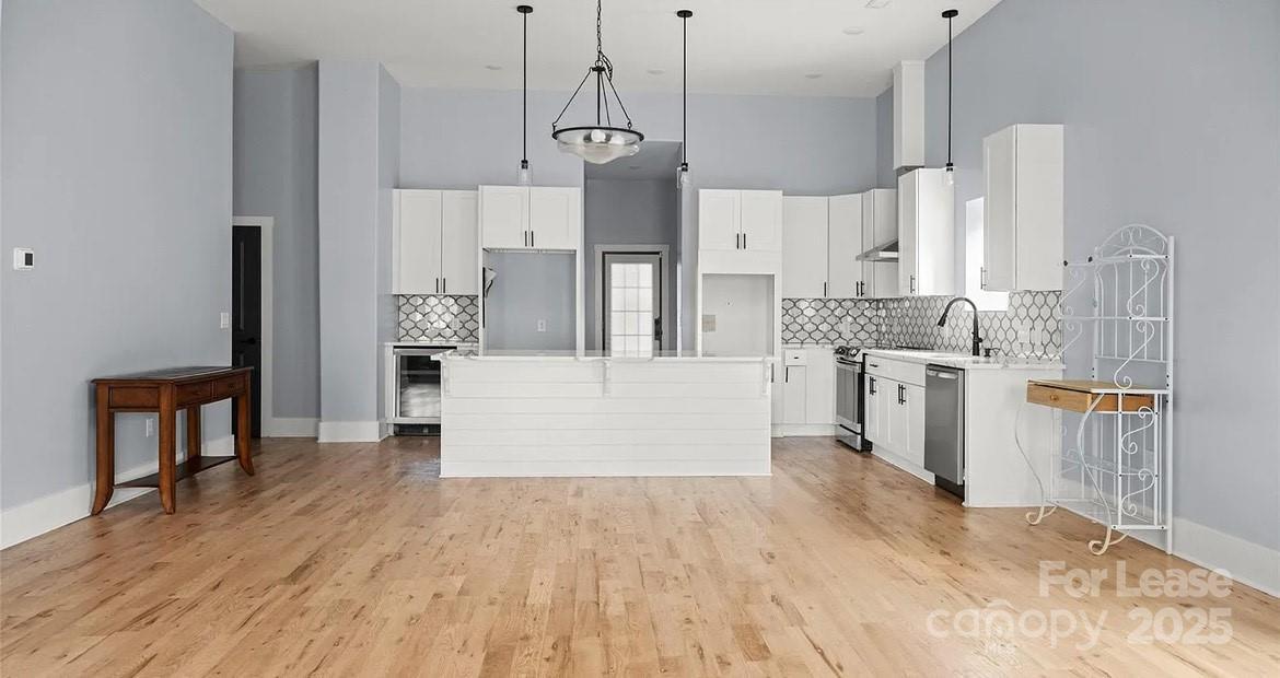 Photo - 204 W Wade St