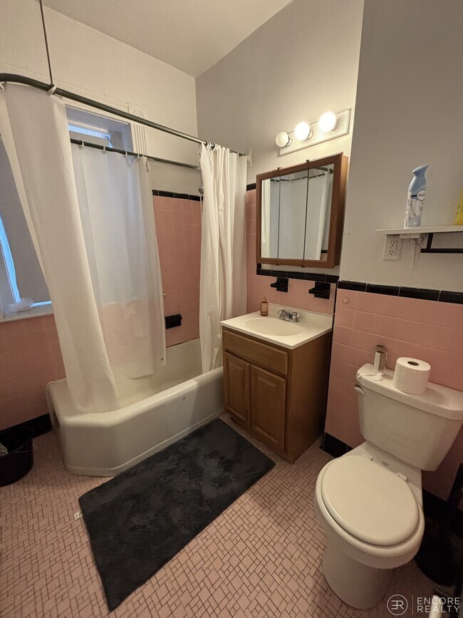 1595 Beacon St Unidad 4