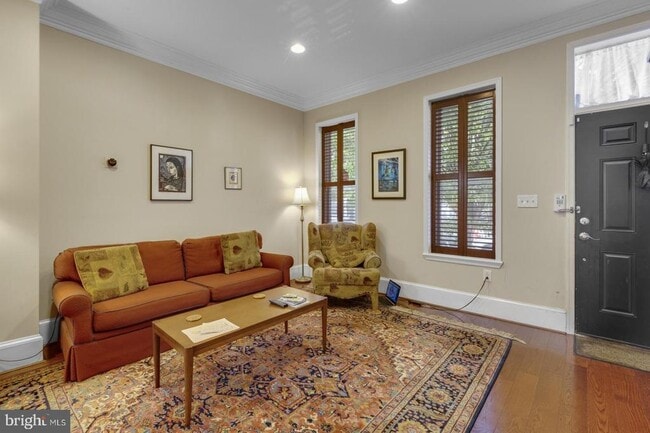 Photo - 1933 Parrish St