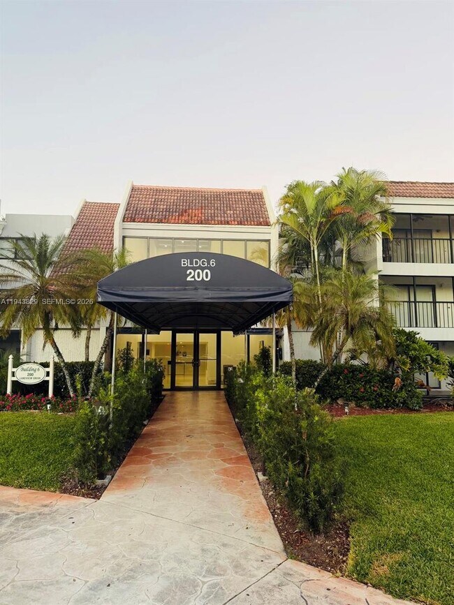 Photo - 200 Lakeview Dr Unit 307