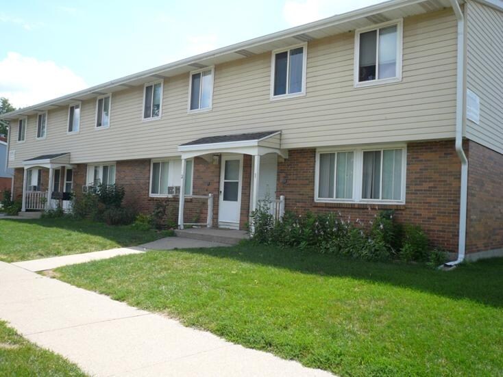 Eastpointe - Eastpointe Apartments