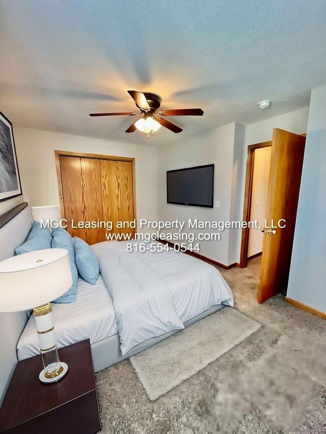 Photo - Raymore Townhome with Unfinished Basement ...
