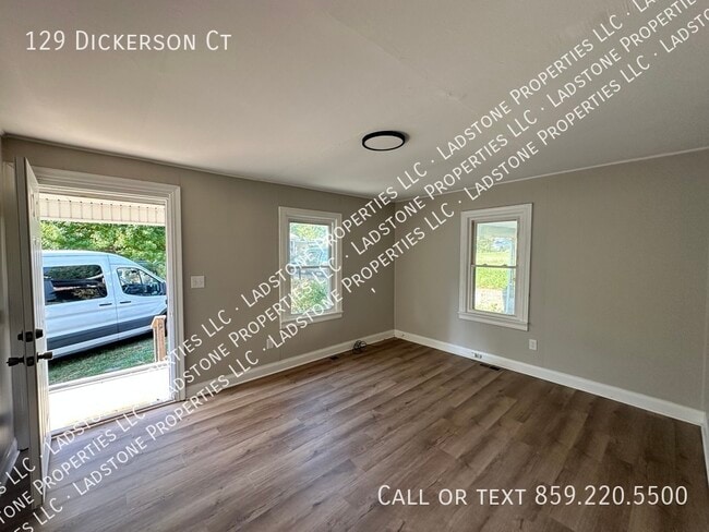 Photo - 129 Dickerson Ct