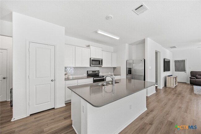 Photo - 141 Rowdy Yates Wy