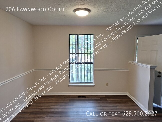 Photo - 206 Fawnwood Ct