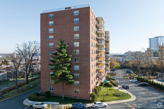Photo - Executive House Condominium