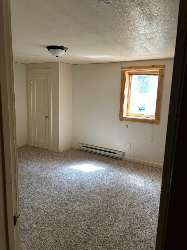 Photo - 713 Poplar St