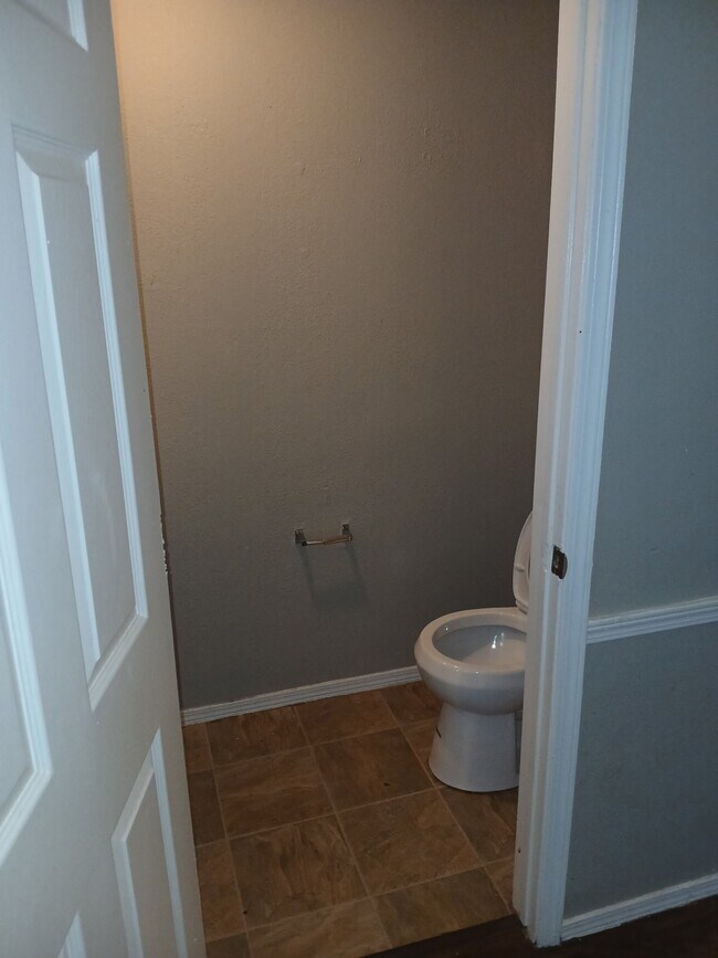 Photo - 4301 Yorkshire Dr Unit 38