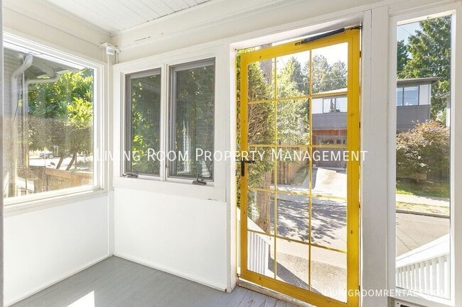 Photo - 1525 SE Pershing St