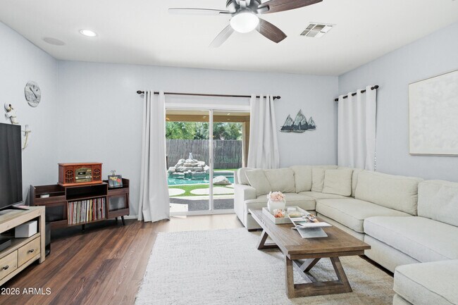 15341 W Maui Ln