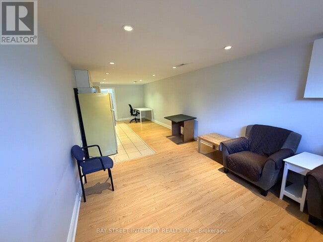 Photo - 59 Christina Crescent