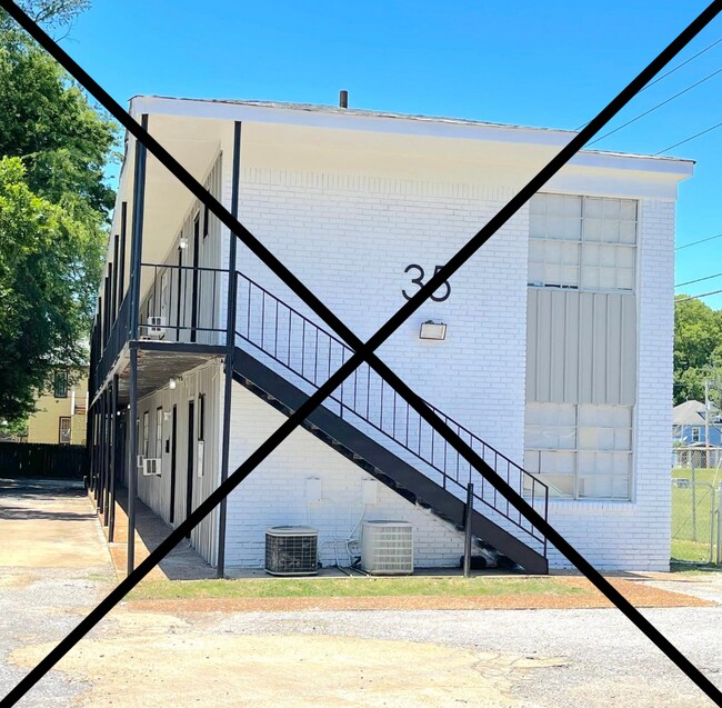 Photo - 35 N Idlewild St