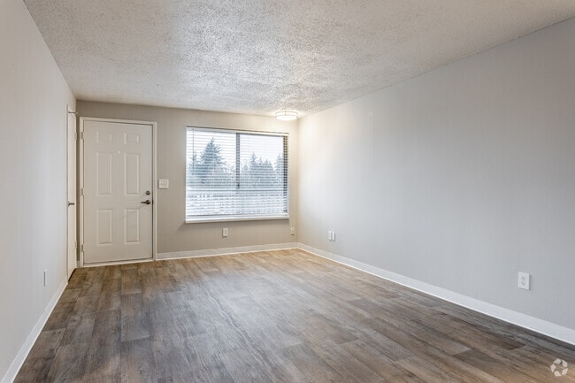 2BR, 1BA - 1,000SF