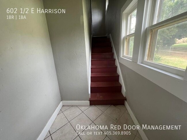 602 1/2 E Harrison - 602 1/2 E Harrison Apartment
