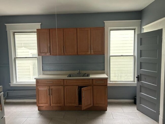 Photo - 254 Sheridan Ave Unidad 2