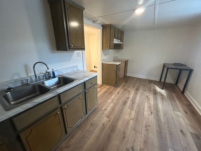 Photo - 416 N Wilson Ave