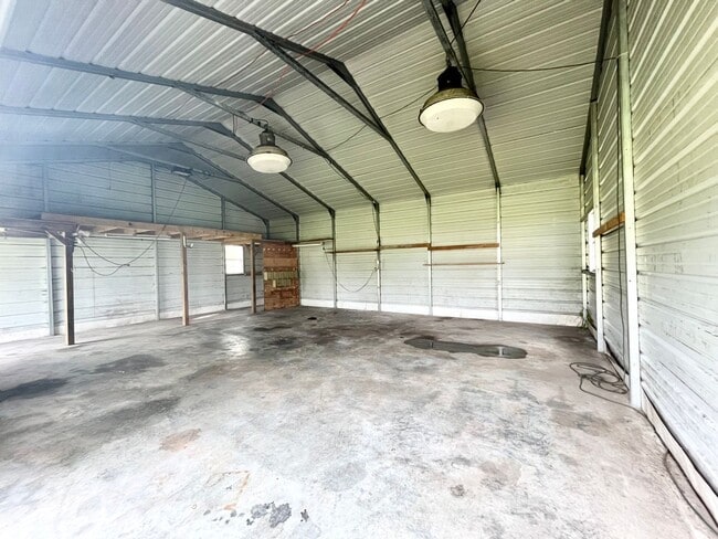 Photo - 1448 Northside Rd