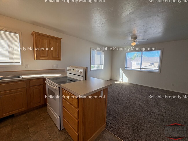 Photo - 260 W Anderson St Unit 3