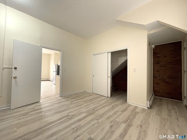 Photo - 32 Trumbull St Unit 2