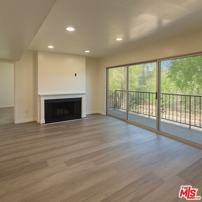 Photo - 14850 Hesby St Unit 203