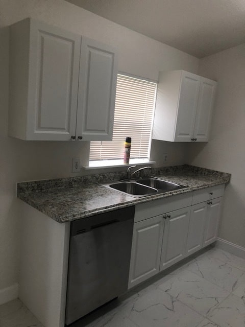 Photo - 401 Blackbird Way