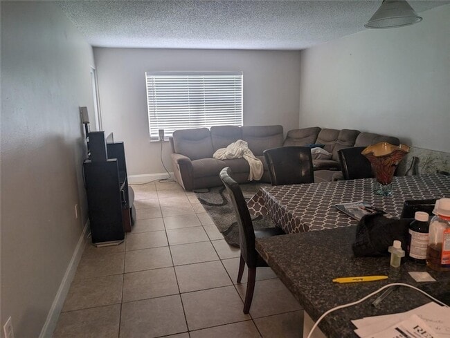 Photo - 4334 NW 9th Ave Unit 72D