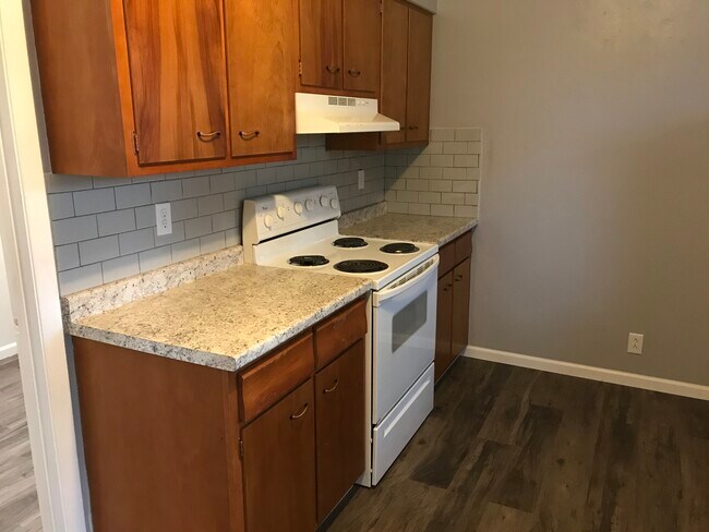 Photo - 4 Viburnum Ln