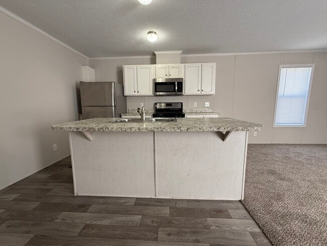 Photo - 16137 Normandy St