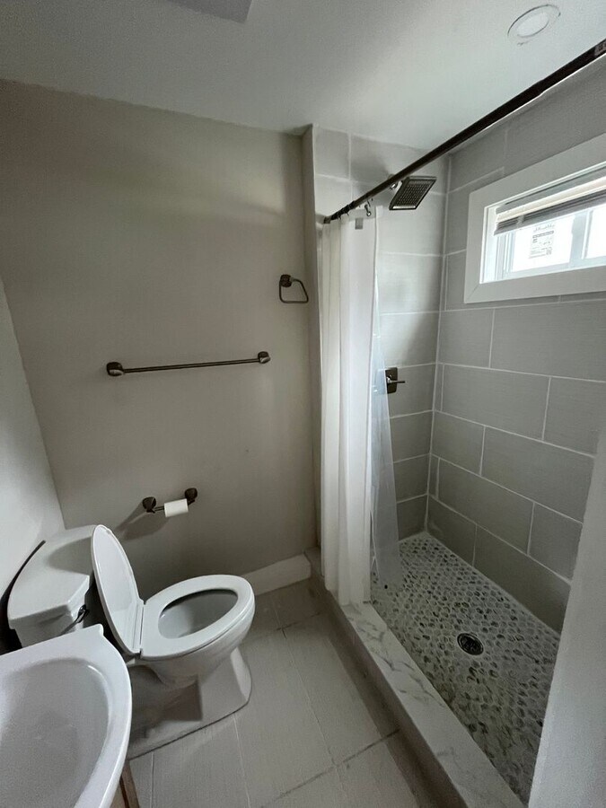 Photo - 308-310 E 11th St Unit 310-B