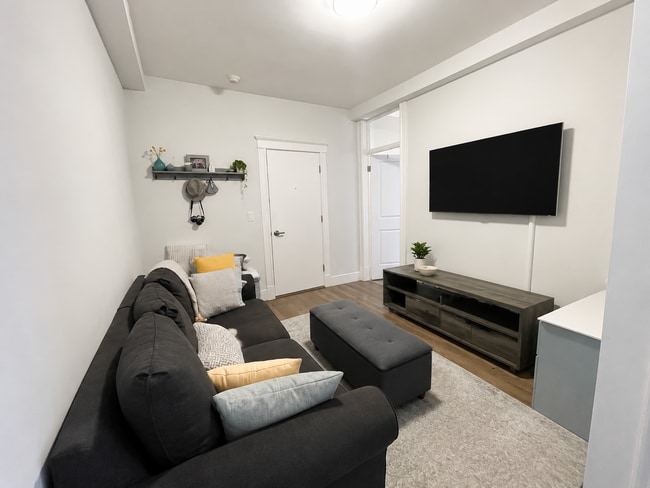 77 Park Dr Unit 12