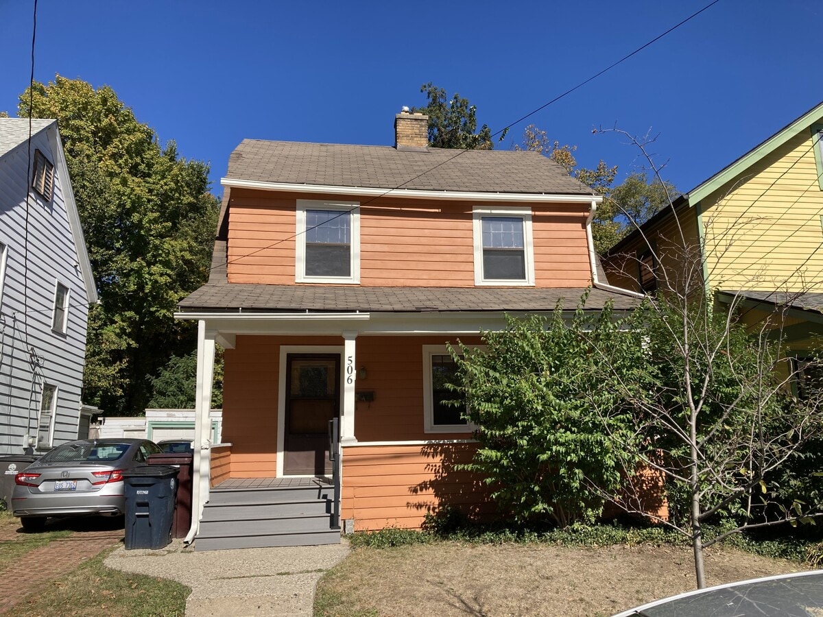 Photo - 506 W William St