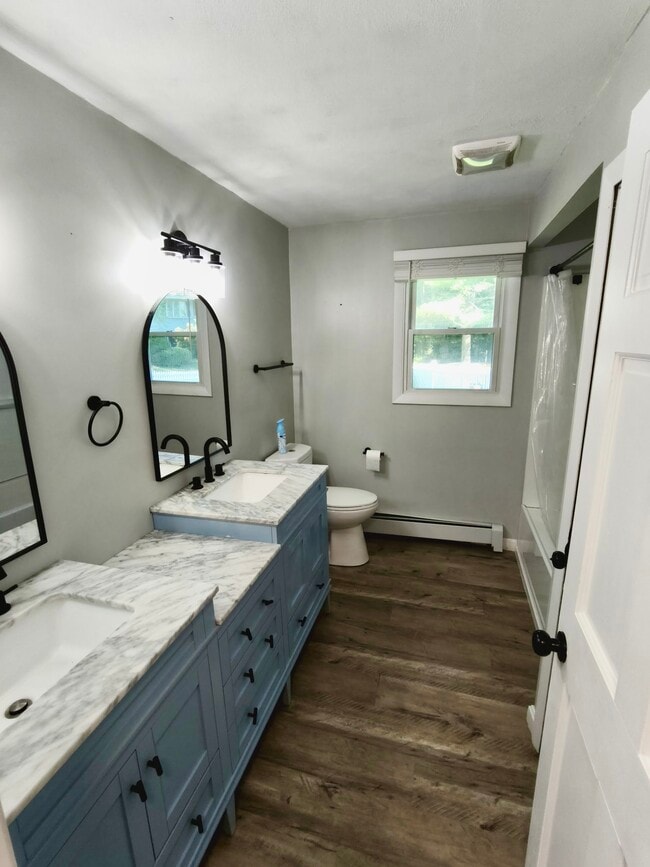 Full Bath - 28 S Spencer Rd Unit Spencer Townhouse