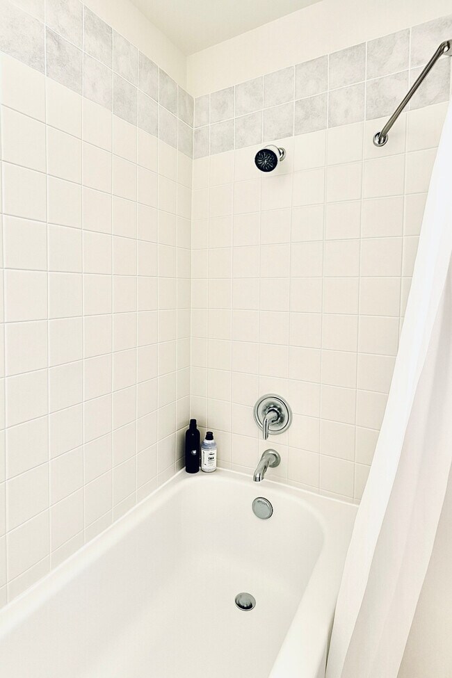 Photo - 11011 NE 9th St Unit ID1369961P