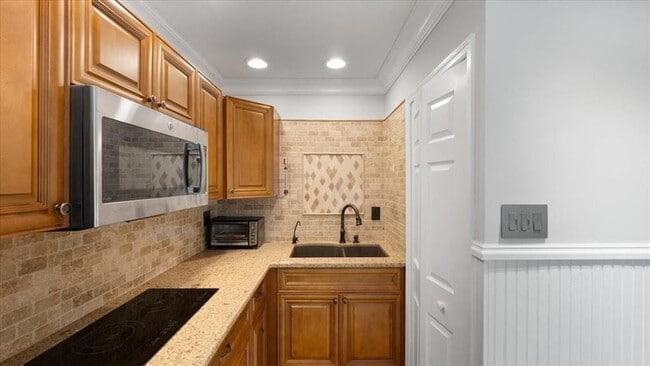 Photo - 724 NE 2nd St