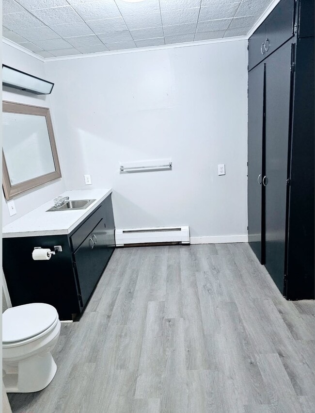 Photo - 207 W Holly St Unit Apt B Downstairs