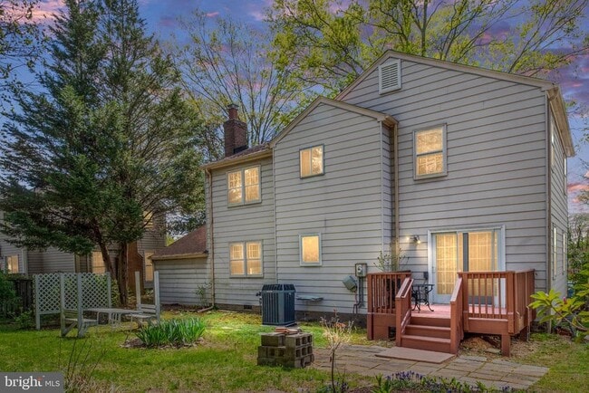 Photo - 6917 Stoneybrooke Ln