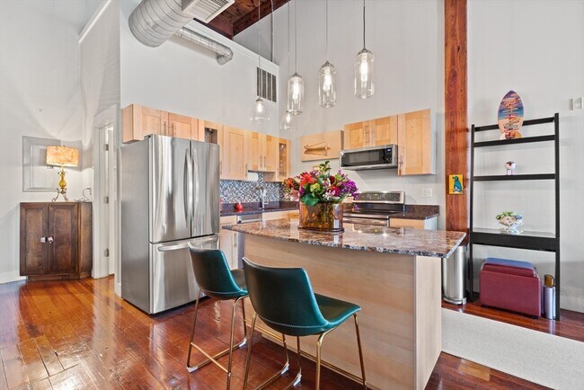 Photo - 49 Munroe St Unit 405