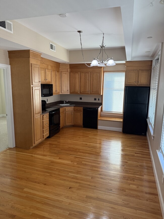 Building Photo - 22 Whiting St Unit 305