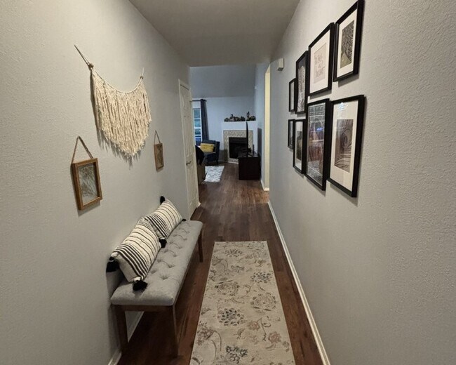 Photo - 6 Hart Ln