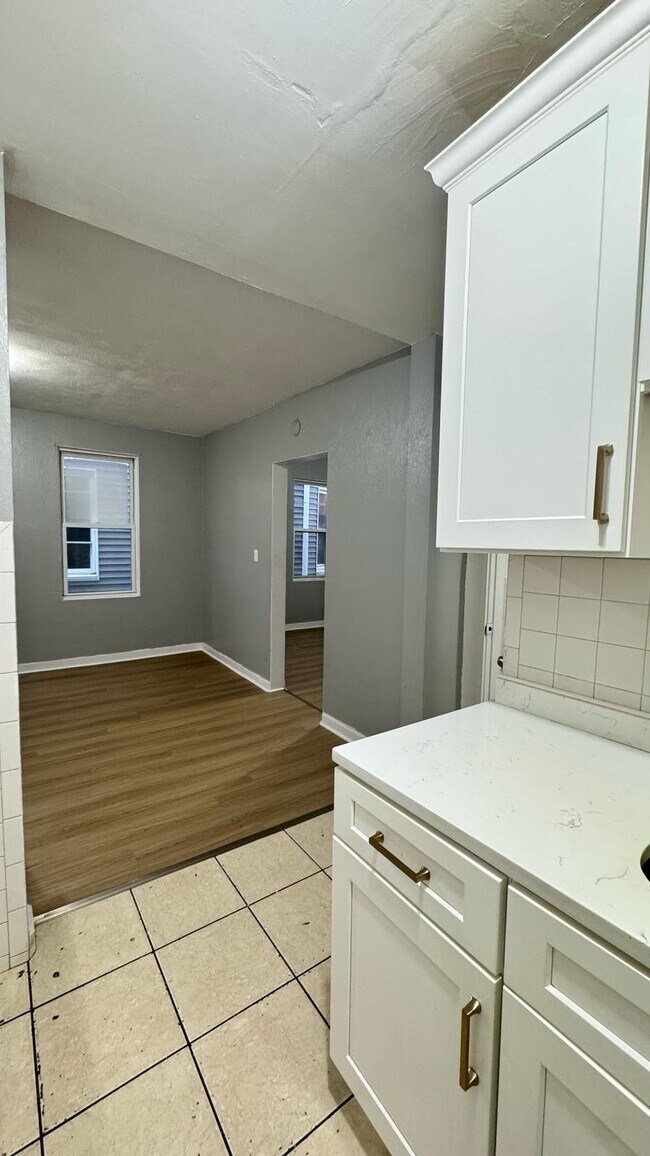 Photo - 167 Walnut St Unit 2