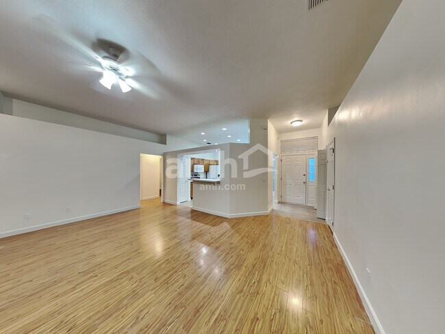 Photo - 4539 Antler Hill Dr E