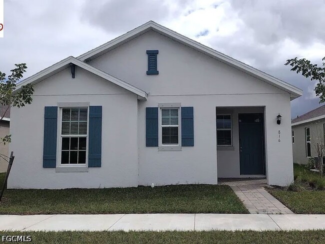 Building Photo - 816 Friendship Cir