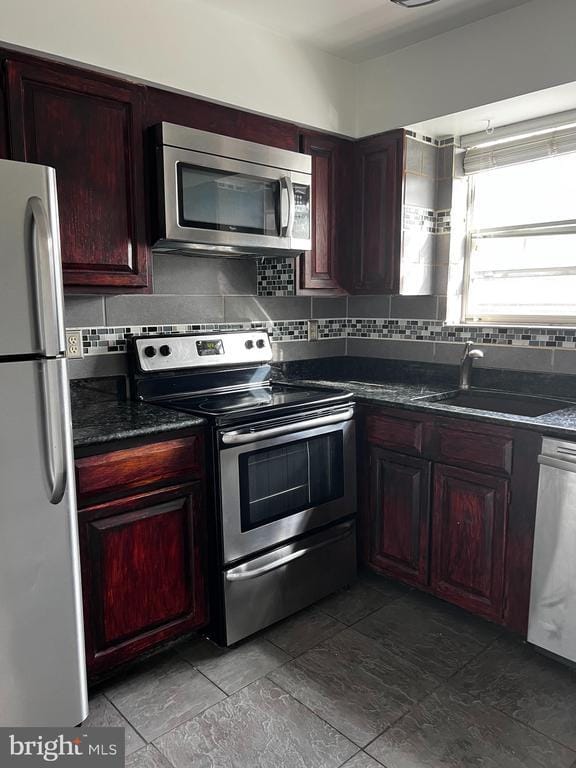 Building Photo - 2103 N Scott St Unit 88