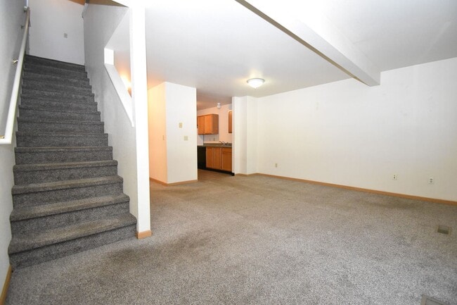 Photo - 3Bed 1.5Ba Townhouse with GARAGE! Great Location! Unit D