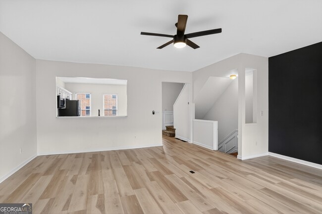 Photo - 5104 Manerdale Dr SE