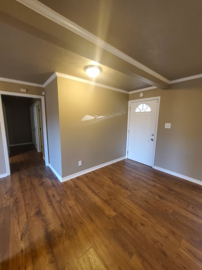 Photo - 2420 Bradford St