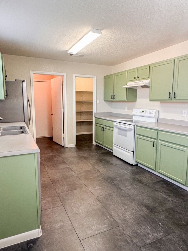 Photo - Updated & Large Rental Home in Greater Killeen