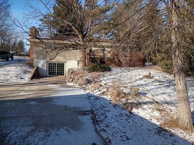 Photo - W249 N7958 Hillside Rd - 3 Bedroom House