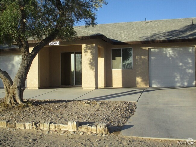 Building Photo - 5090 La Calzada Rd Rental